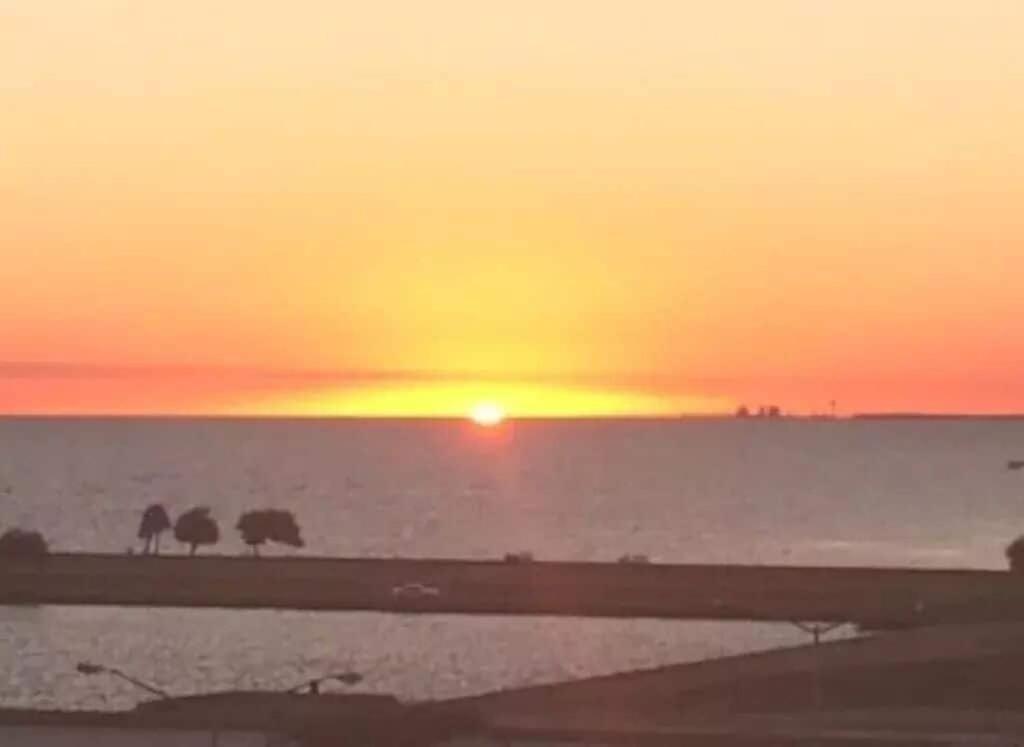 Biloxi Beach Condo Екстер'єр фото